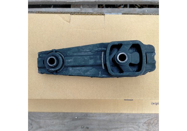 Подушка, опора двигуна задня Peugeot 1007, 206, 207, 208, 2008, 301, Citroen C2, C3, C3 Picasso, C3 Pluriel, DS3, 180659, 180684, 180696  